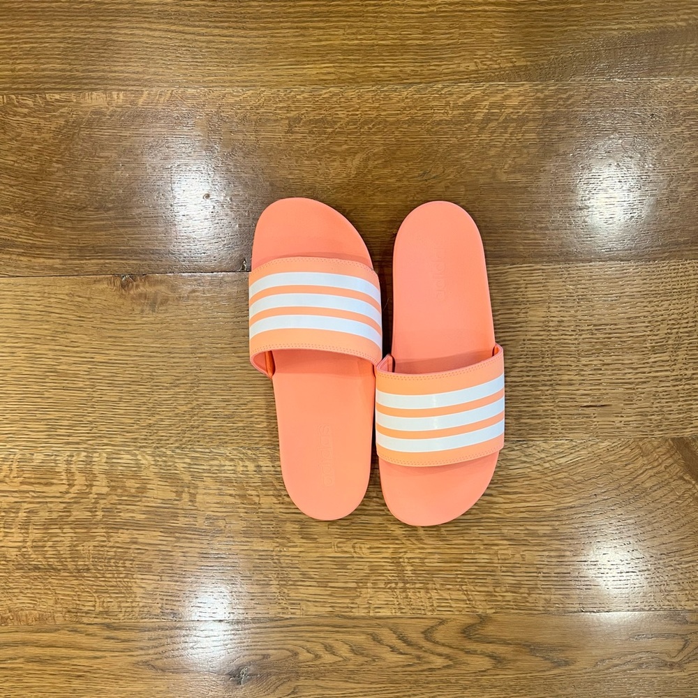 Brand New Coral/peach Adidas Adilette Slides!